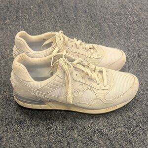 Saucony Shadow 5000 Athletic Sneakers - men’s Size 10 - cream